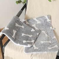 HKM-5235645 Self-Warming Reversible Pet Sleeping Mat for Dogs and Cats – Soft Coral Velvet Dog Bed, Machine Washable, Non-Slip Crate Pad