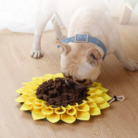 HKM-5248701 Pet-Friendly Bite Resistant Slow Feed Toy - Sunflower Design, Cloth Material, One Size