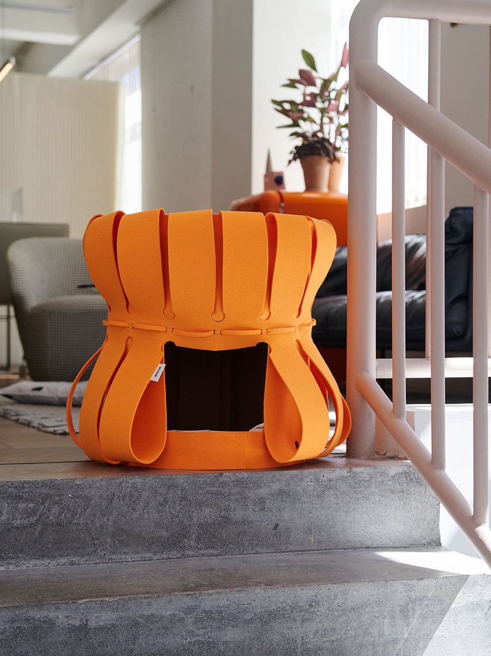 HKM-5336637 Double-Decker Cat Nest with Multi-Functional Scratching Board - Corrugated Paper and Felt, 50x50x40cm