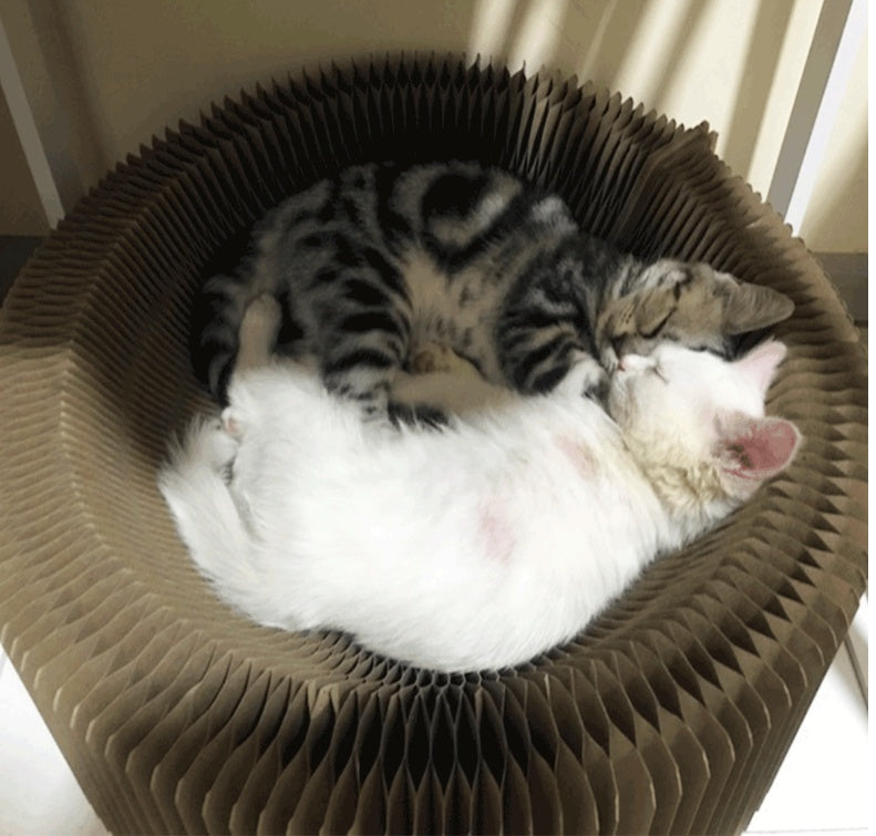 HKM-5369405 Deformed Cat Scratching Board - Corrugated Paper, 50cm Diameter, 13cm Height, 1.2kg