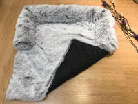 HKM-5394493 Removable and Washable Plush Cotton Pet Nest with Gradient Gray and Leather Powder Options