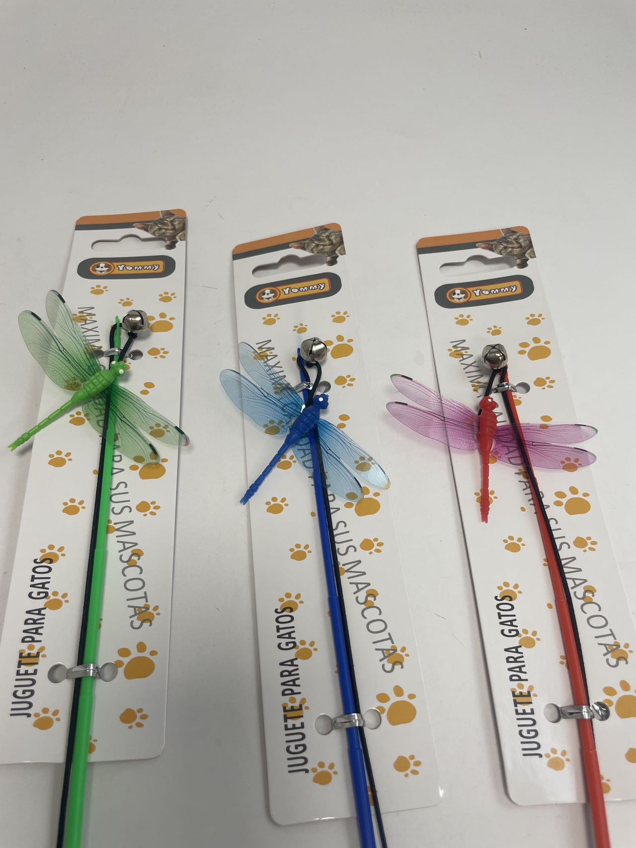 HKM-5412541 Small Dragonfly Cat Teaser Wand for Interactive Play and Exercise