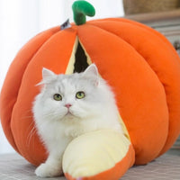 HKM-5527357 Cozy Pumpkin Nest Cat Bed for Deep Winter Sleep - Semi-Enclosed Pet Sleeping Bag for Cats and Small Animals