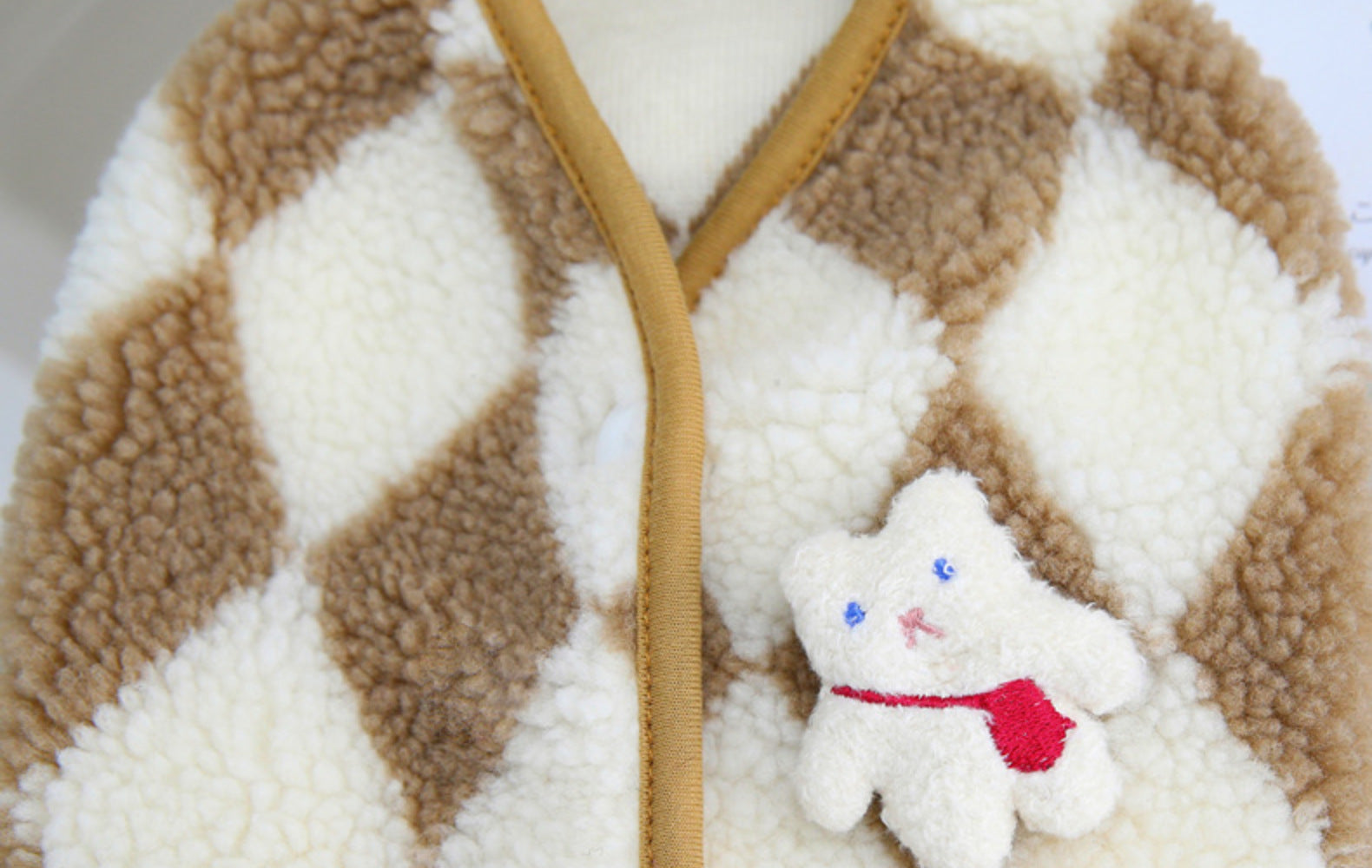 HKM-5533629 Cozy Diamond Lattice Coral Fleece Pet Coat in Brown and Black