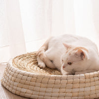 HKM-5561917 Cozy Straw and Corn Husk Cat Bed with 35cm Diameter for Relaxation