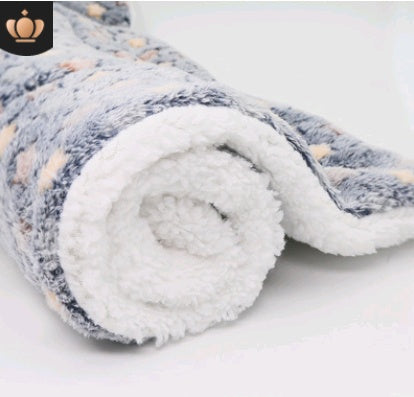HKM-5637949 Cozy Coral Cashmere Pet Blanket Mat for Cats and Dogs