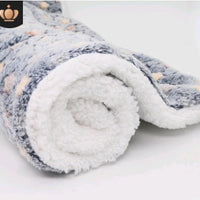 HKM-5637949 Cozy Coral Cashmere Pet Blanket Mat for Cats and Dogs