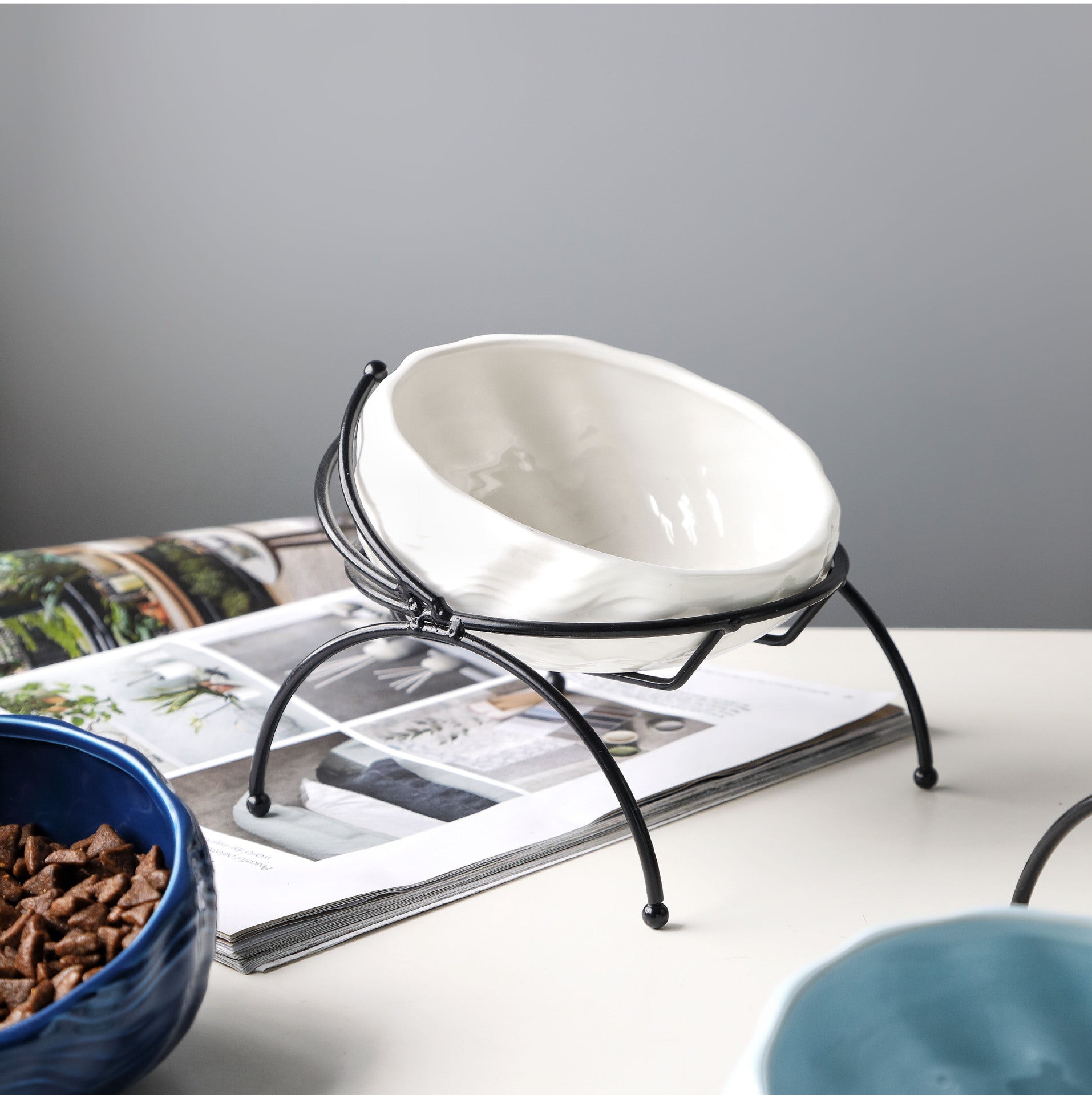 HKM-5643069 Ceramic Pet Bowl with Rack for Cats and Dogs
