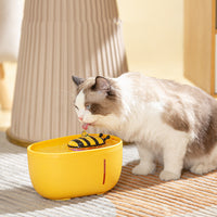 HKM-5652797 Little Bee 2L Automatic Plastic Water Dispenser for Pets