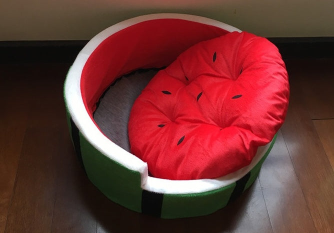HKM-5722173 Cozy Watermelon Pet Bed for Small Dogs and Cats - Soft Shu Cotton Design for Autumn and Winter Comfort