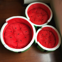 HKM-5722173 Cozy Watermelon Pet Bed for Small Dogs and Cats - Soft Shu Cotton Design for Autumn and Winter Comfort