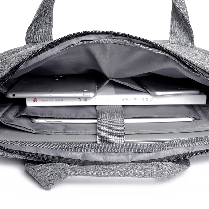 HKM-574355 Waterproof 15 Inch Laptop Messenger Bag with Shoulder Strap for Secure Storage