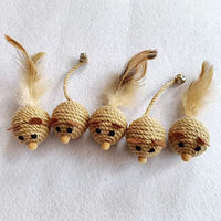 HKM-5770813 Sisal Round Molar Pet Toy with Cotton Strips for Engaging Chew Fun