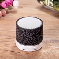 HKM-578259 Waterproof Portable Mini Speaker with Bluetooth 4.1 and Noise Cancelling for Outdoor Travel