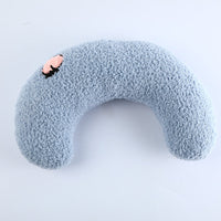 HKM-5801789 Cozy U-Shaped Pillow for Cats and Small Dogs - Soft Faux Fur Headrest for Deep Sleep and Comfort