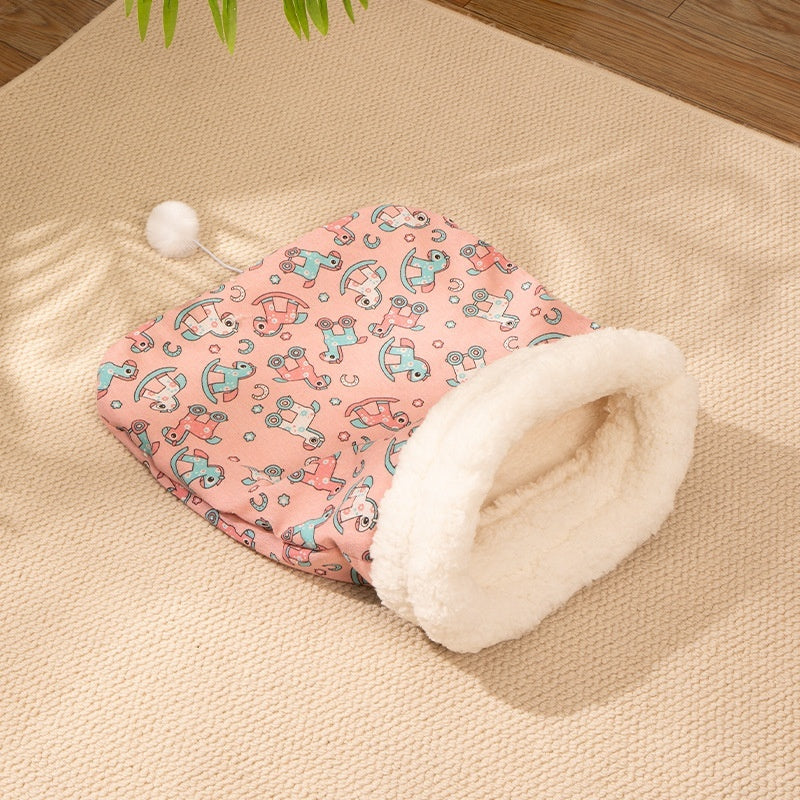HKM-5810749 Cozy Cat Nest Sleeping Bag - Flannel Material, Available in Pink or Blue