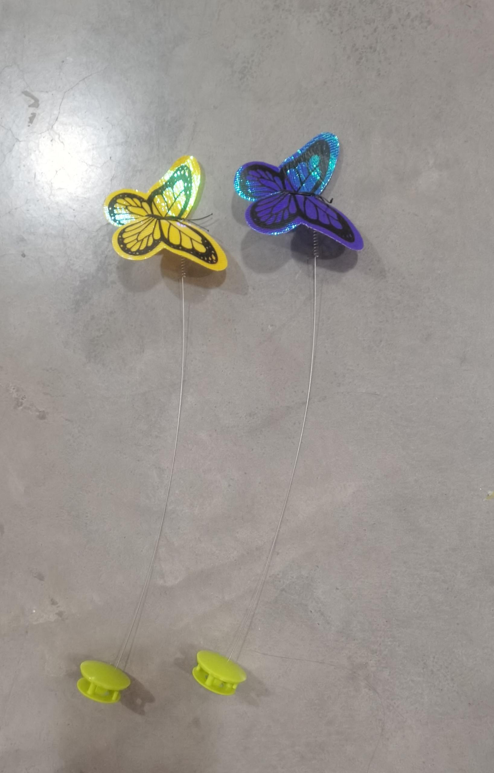 HKM-5811517 Interactive 360-Degree Butterfly Cat Toy with Two Replacement Butterflies for Healthy Playtime
