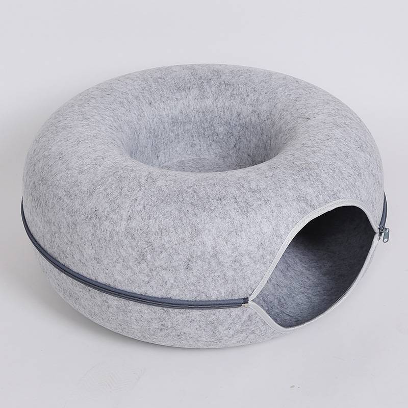 HKM-5827261 Interactive Donut Cat Tunnel Bed in Natural Felt, Soft Wool Pet Cave for Comfort and Play