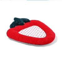 HKM-5843645 Creative Christmas Mat - Christmas Wreath, Strawberry, and Socks Designs, PP Cotton Lining, Size M