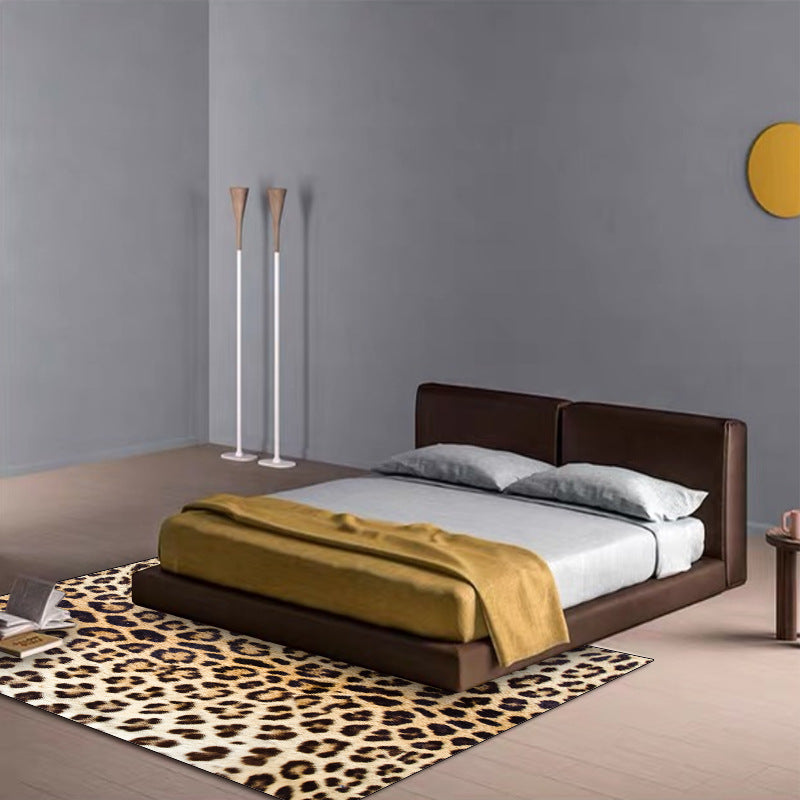 HKM-586643 Wild Yellow-Brown Leopard Print Polyester Carpet for Living Room or Bedroom
