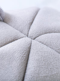 HKM-5887805 Cozy Enclosed Cat Bed Nest in Arctic Velvet and Plush Material for Warm Sleeping