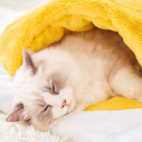 HKM-5903293 Cozy Plush Cat Sleeping Bag in Poached Egg Shape for Winter Warmth