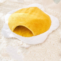 HKM-5903293 Cozy Plush Cat Sleeping Bag in Poached Egg Shape for Winter Warmth