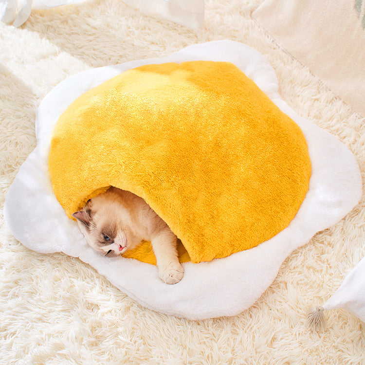 HKM-5903293 Cozy Plush Cat Sleeping Bag in Poached Egg Shape for Winter Warmth