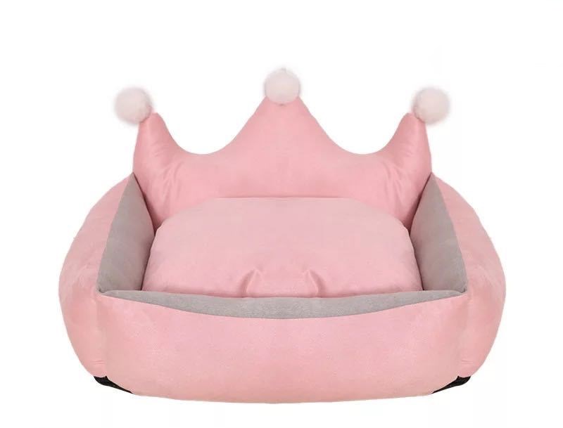 HKM-5909053 Scratch Resistant Crown Nest Dog Bed ¨C Soft Suede & Crystal Velvet, Available in Multiple Sizes S-XL