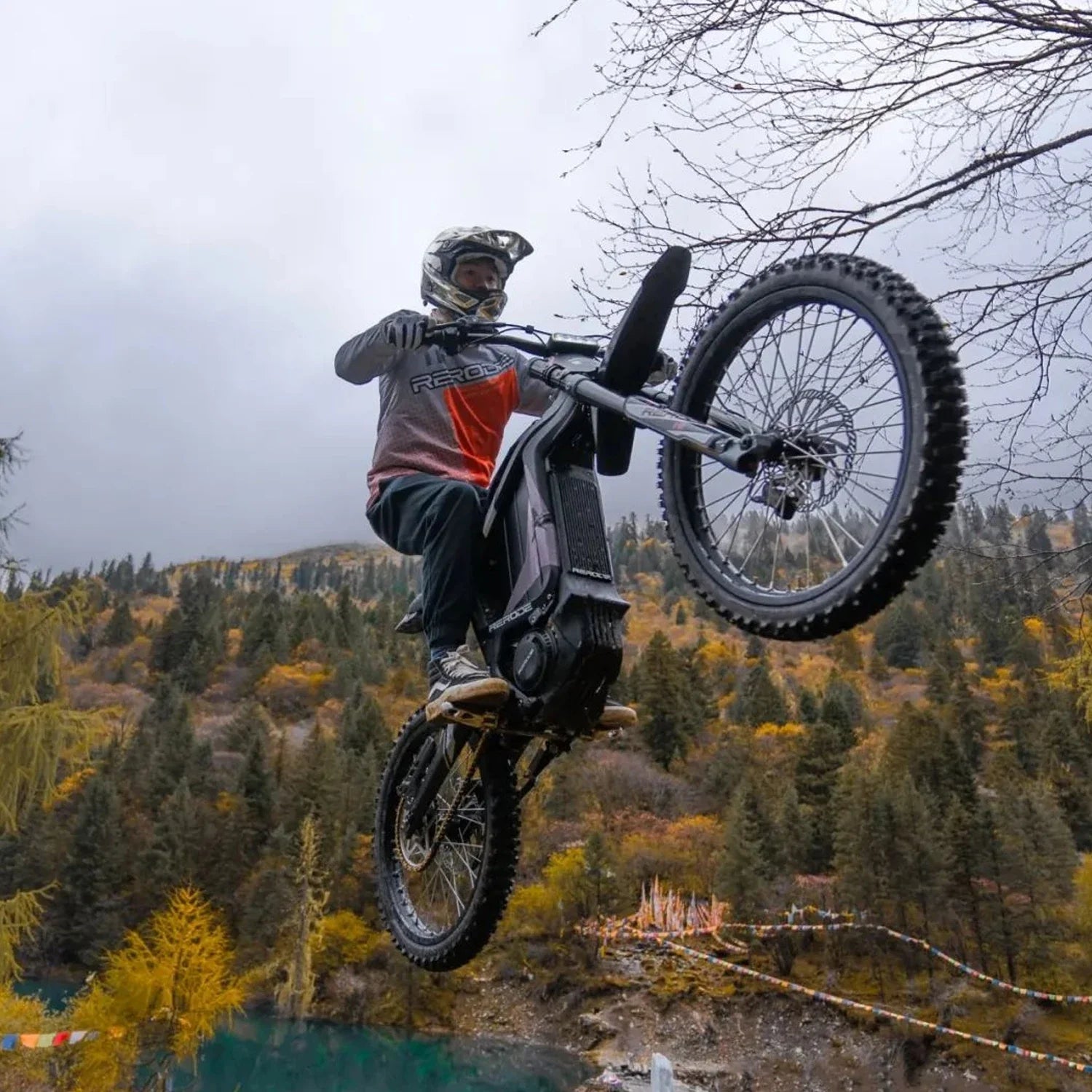 HKM-591315 72V 8000W Middrive Electric Dirt Bike with 35Ah LG Battery, Hydraulic Disc Brakes, Full Suspension, and Off-Road Capability