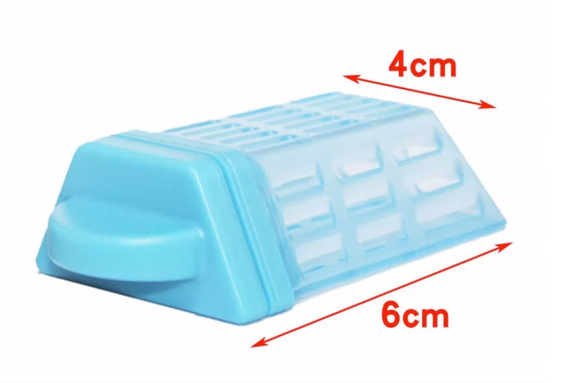 HKM-5924285 Magnetic Feeder for Frozen Feed Worms - 4-6cm Pet Feeding Solution