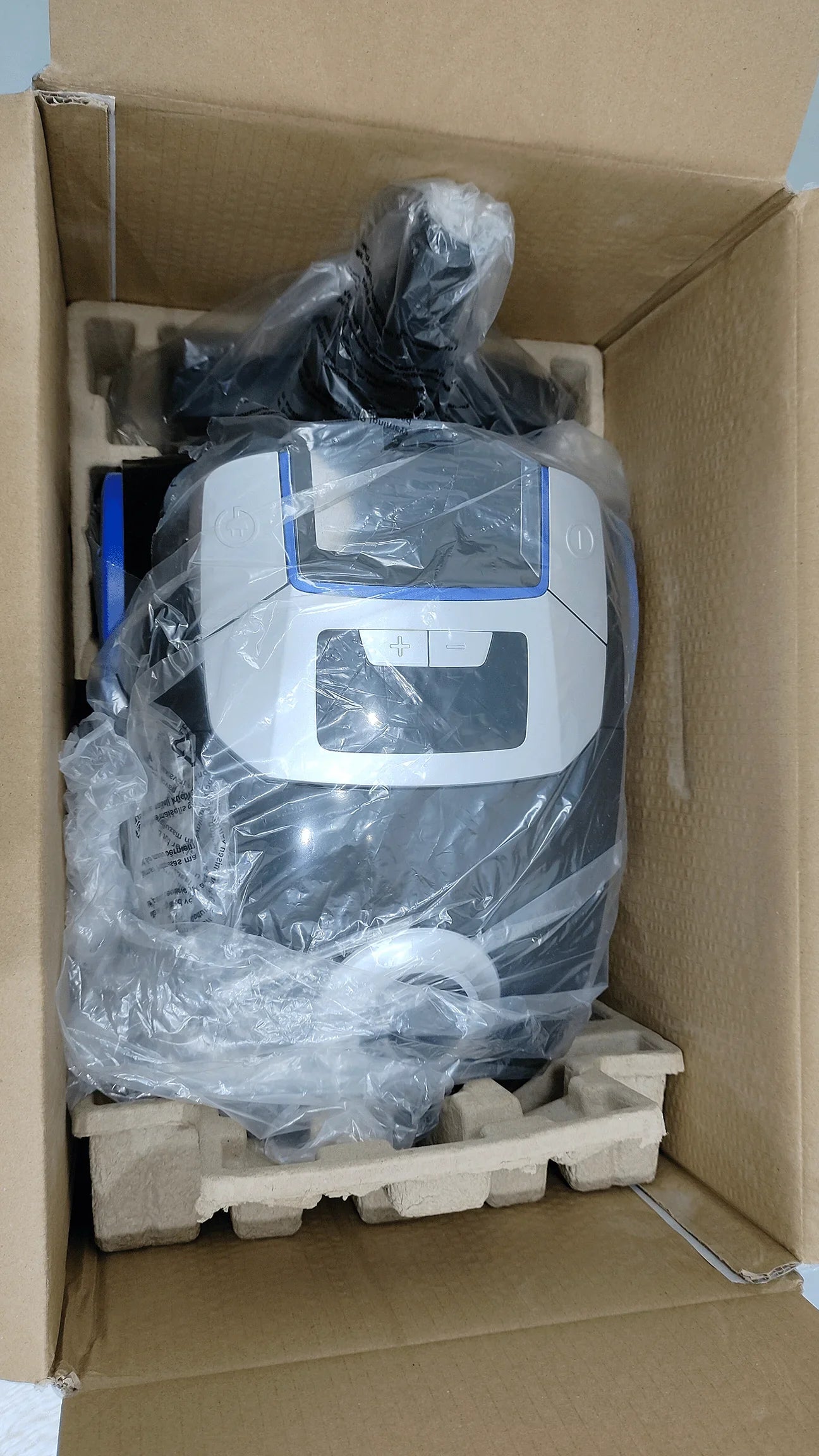 HKM-592659 Powerful 2000W Bagged Canister Vacuum Cleaner for Carpets and Home Use