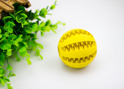 HKM-5967421 Multi-Color Rubber Mint Feeding Ball with Built-in Food Storage for Dogs and Cats