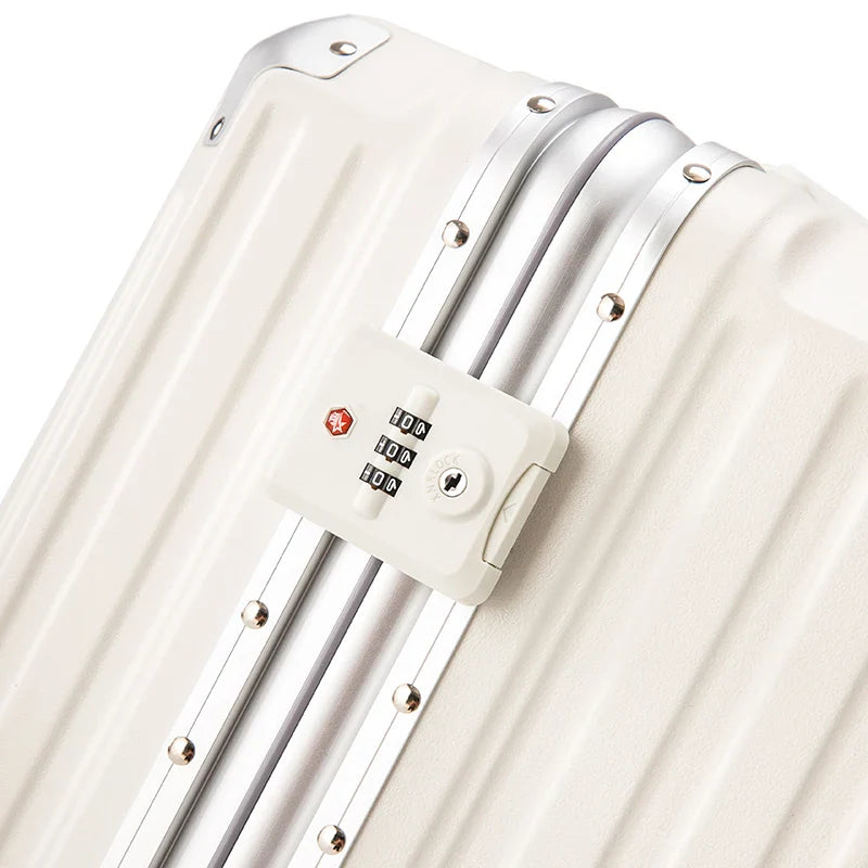 HKM-599059 18-Inch Travel Suitcase with Laptop Compartment and Wheels, Ideal for Business and Leisure Trips