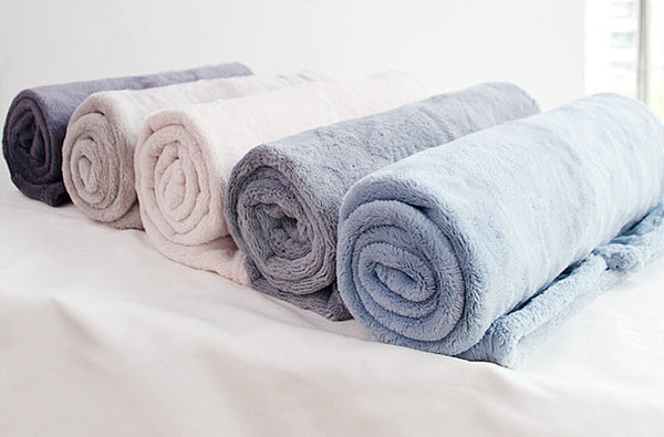 HKM-5998397 Cozy Pet Blanket Quilt for Dogs and Cats - Large & Small Sizes Available