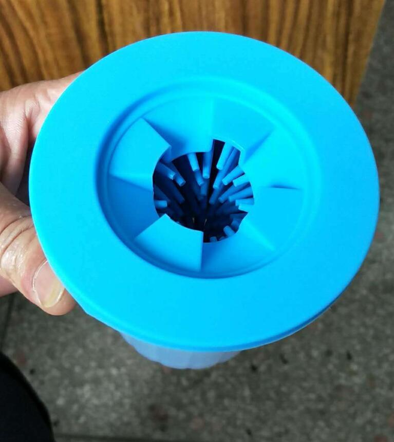 HKM-5999421 Silicone Dog Paw Washer Cup with Soft Bristles - Easy to Clean and Non-Toxic Material