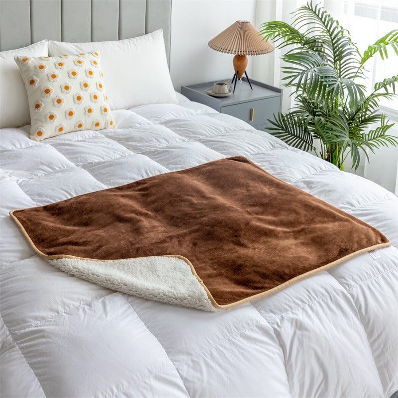 HKM-6018877 Waterproof Lambswool Pet Blanket - Available in Gray, Navy Blue, Camel, and Brown (75x100cm, 150x127cm)