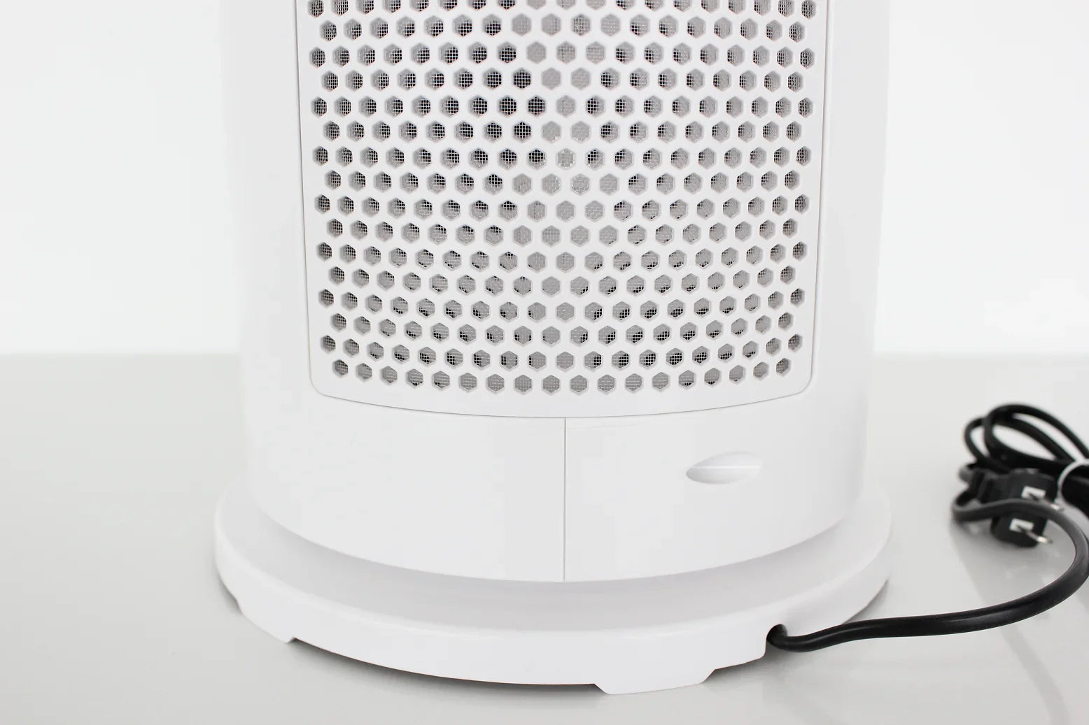 HKM-606611 Bladeless Tower Fan with Remote Control - Affordable Electrical Cooling Solution