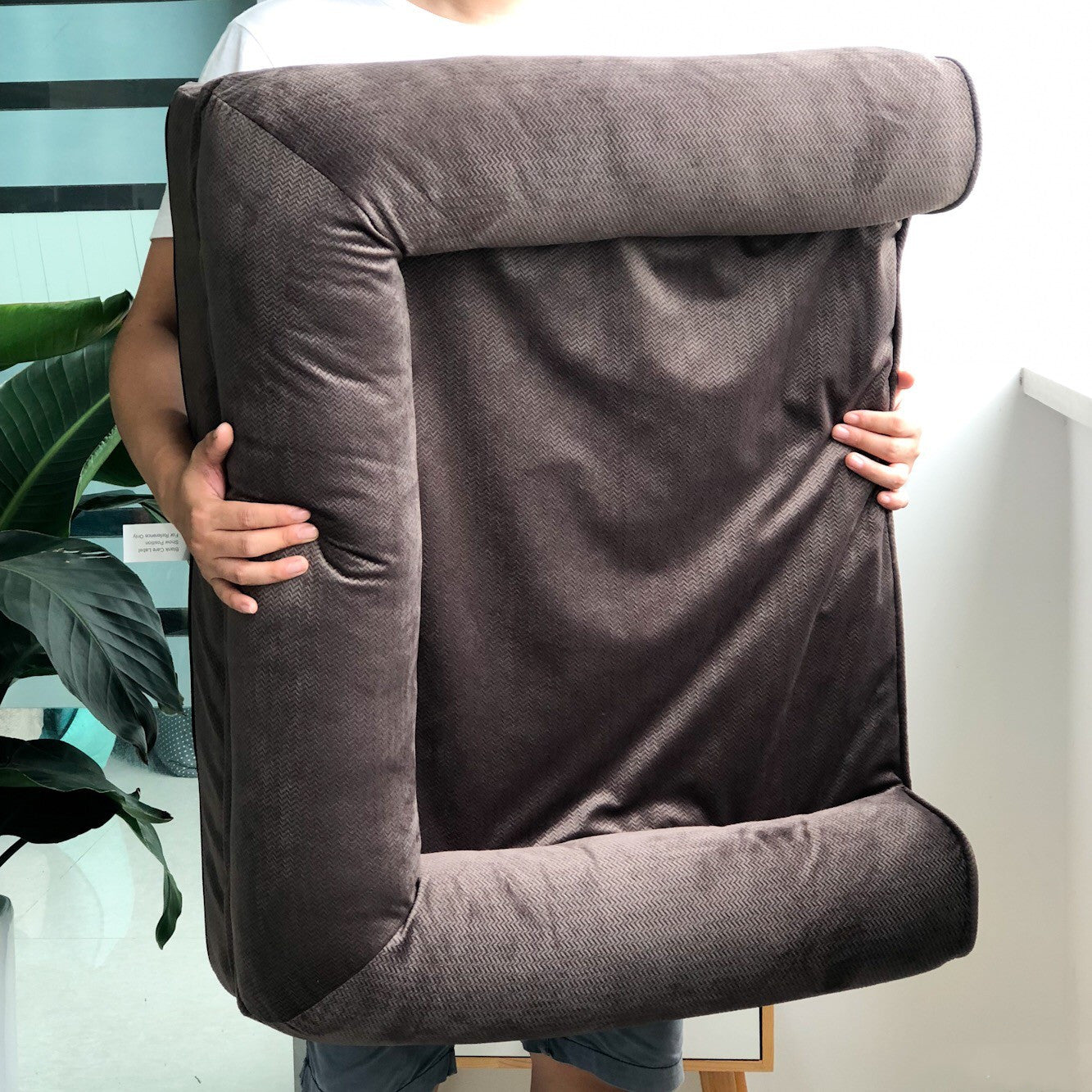 HKM-6086205 Detachable Egg Sponge Dog Sofa with Removable Cover - Medium and Large Sizes Available