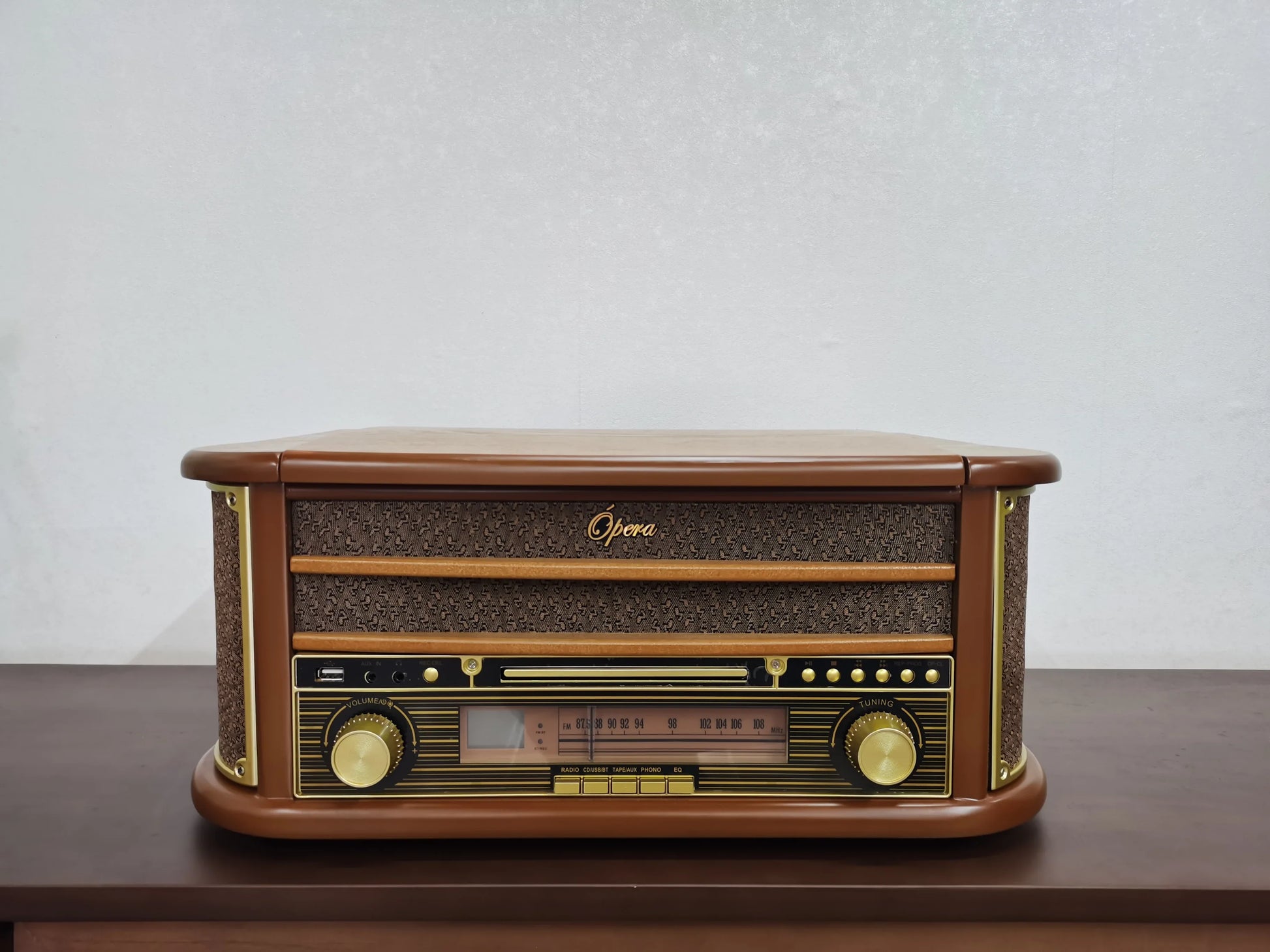 HKM-612179 Multifunctional Retro Wooden Turntable with AM FM Radio, USB and Bluetooth Connectivity, Plays Vinyl Records, CDs, and Tapes