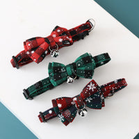 HKM-6223165 Christmas Snowflake Plaid Bow Bell Cat Collar in Red and Green, Adjustable 22.5-27.5cm