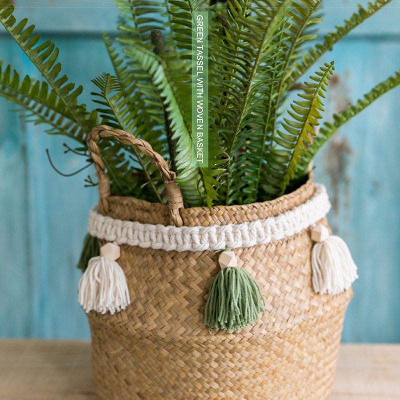 HKM-625683 Hand-Woven Macrame Wall Lanyard Tapestry with Wooden Beads and Tassels