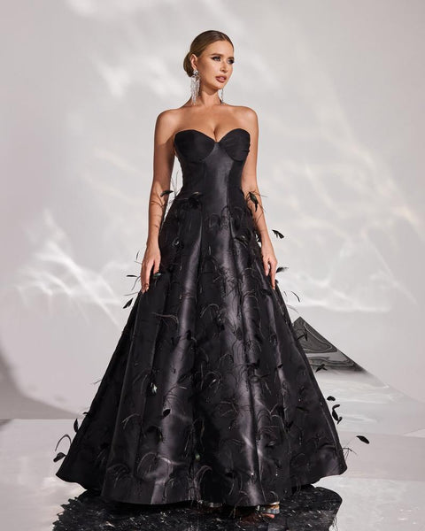 HKM-632147 Elegant Black Evening Gown for Women - Perfect for Formal Occasions and Special Events