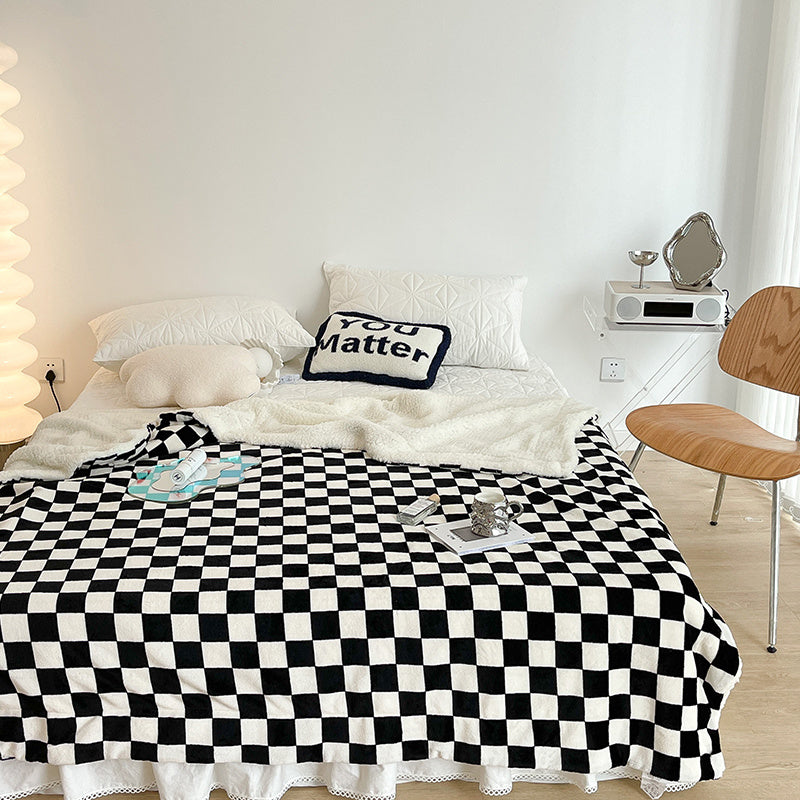 HKM-637523 Checkered Dormitory Quilt - Available in Multiple Sizes and Patterns