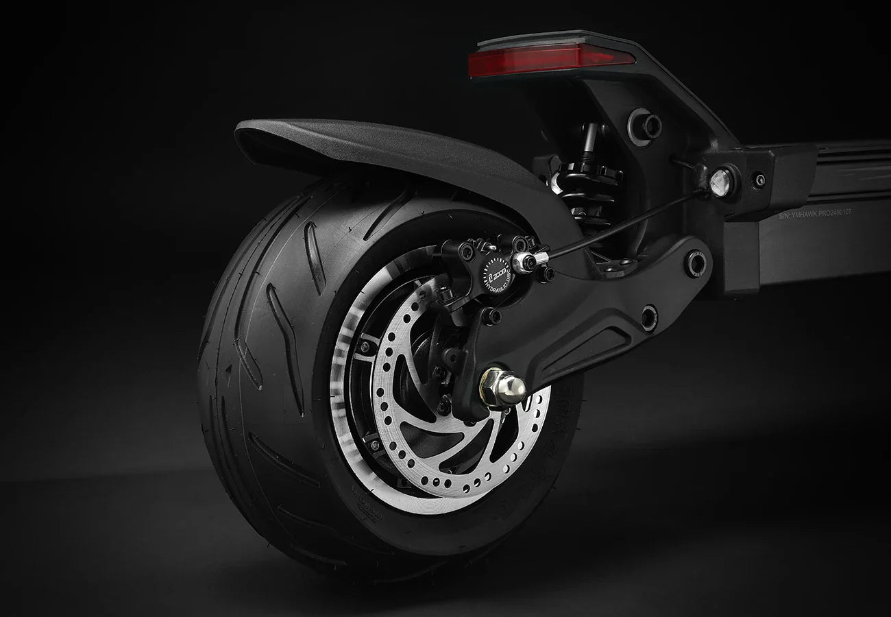 HKM-638547 YUME HAWK Pro 60V Electric Scooter with 11 Inch Fat Tires, 250W Motor, 96 km Range, Foldable Design