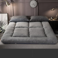 HKM-642131 Winter Lamb Wool Mattress - European Style, Moisture-Absorbing, Breathable Lamb Velvet Fabric, Multiple Sizes Available