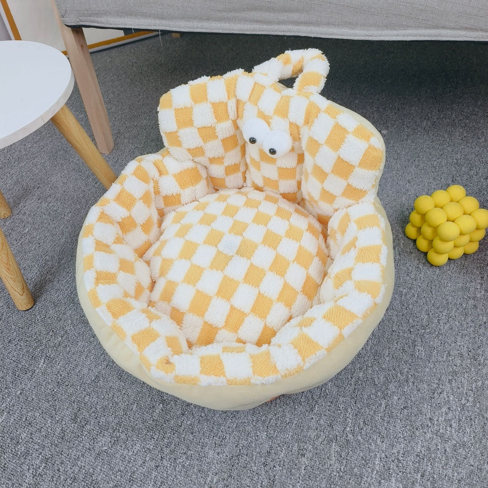 HKM-6433341 Cozy Round Pet Bed for Dogs and Cats, Soft Multi-Season Design, 48cm & 60cm Sizes Available