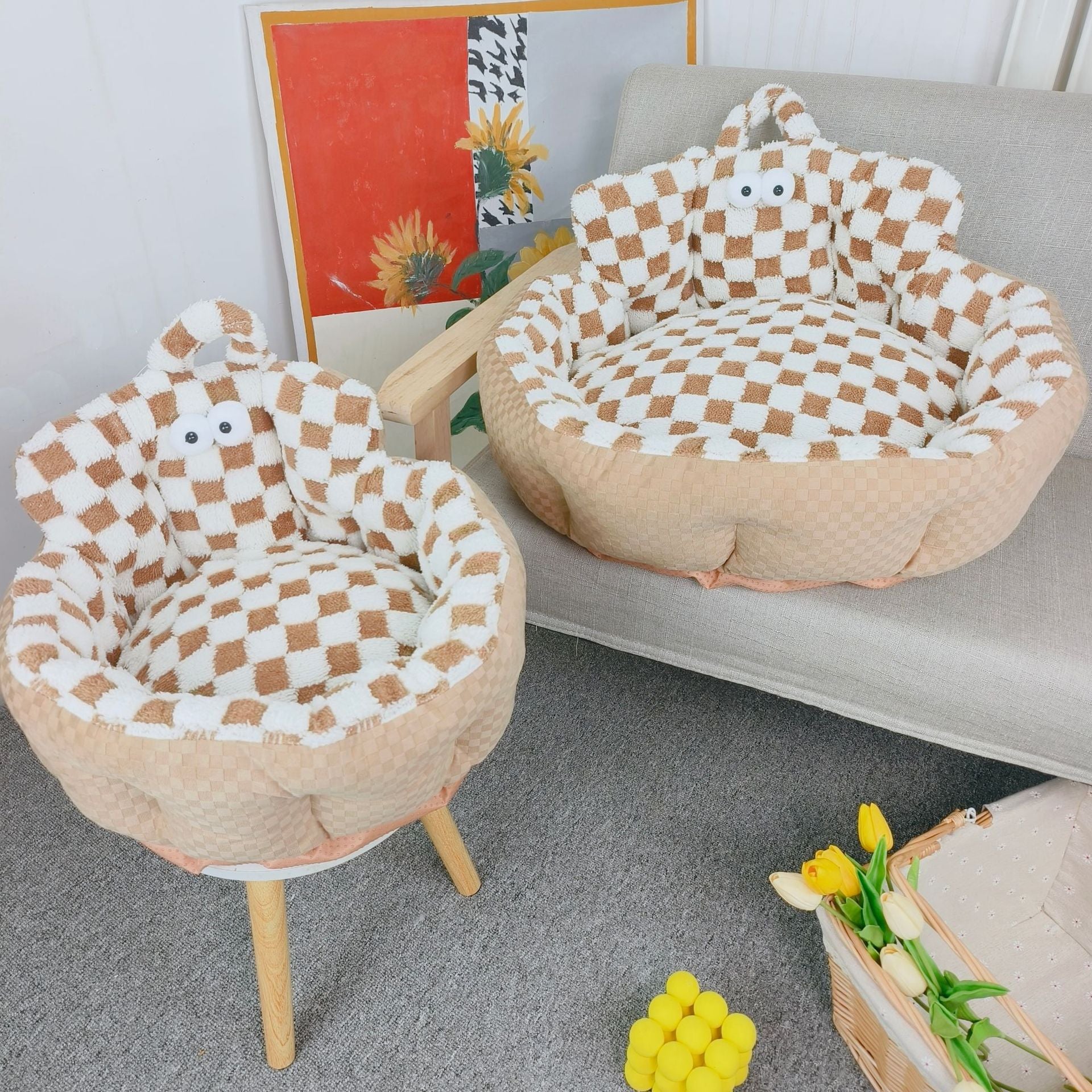 HKM-6433341 Cozy Round Pet Bed for Dogs and Cats, Soft Multi-Season Design, 48cm & 60cm Sizes Available