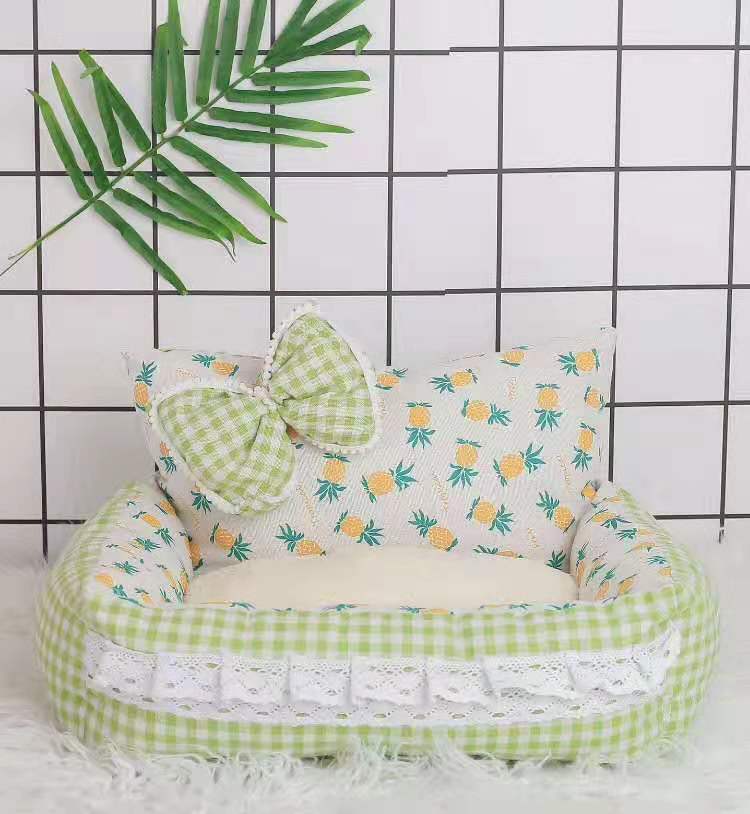 HKM-6440893 Cozy Flannel Pet Nest for Cats and Dogs - Square Shape, Cotton & Hemp, Two Sizes Available