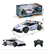 HKM-646099 1/16 Scale Remote Control Police Car - Electric Drift Stunt Toy for Indoor and Outdoor Fun